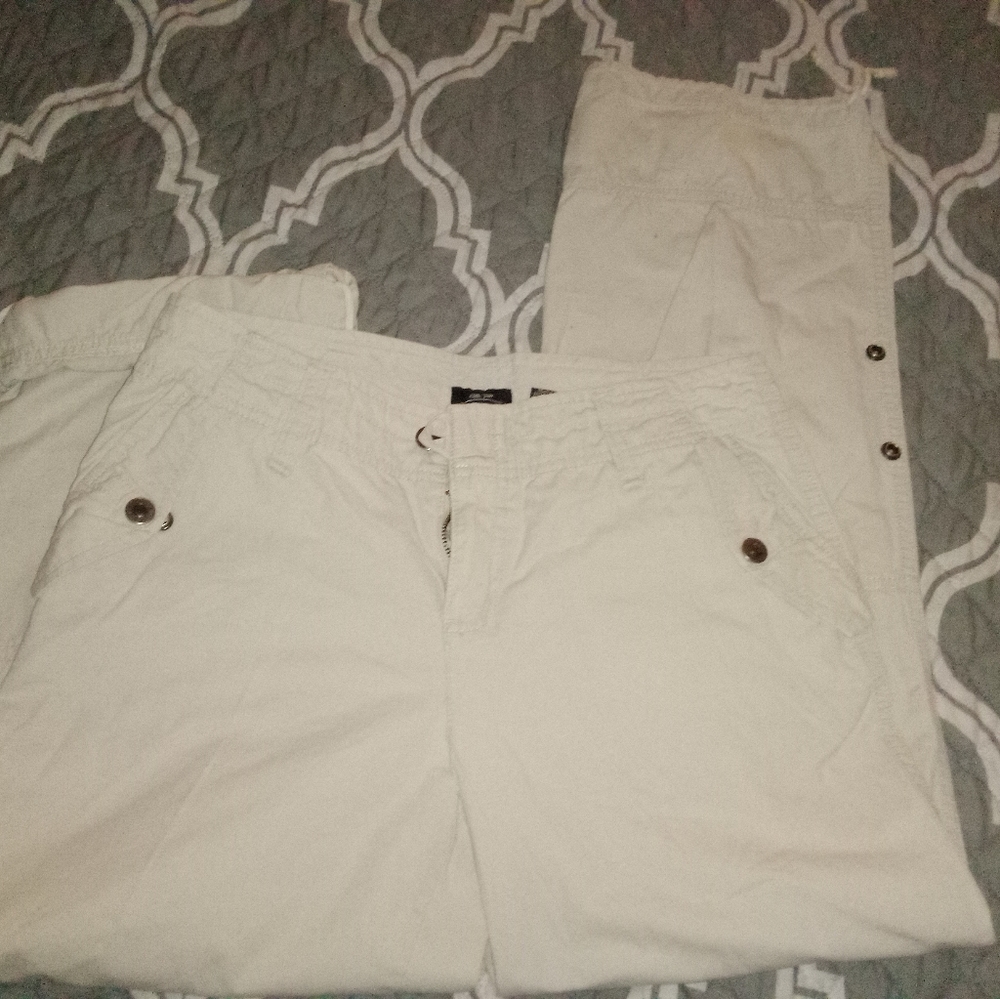 Bailey's Point Adjustable Long/Capri Khakis Juniors sz 9